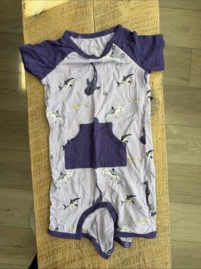 Kyte BABY Purple Taro Shark Print short all